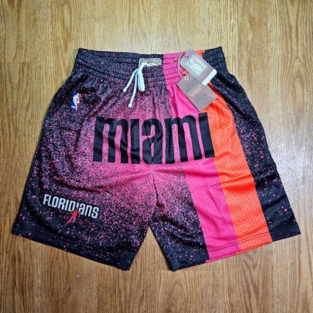Mitchell & Ness Miami Floridians Heat Shorts Small Swingman Spray Black NBA HWC